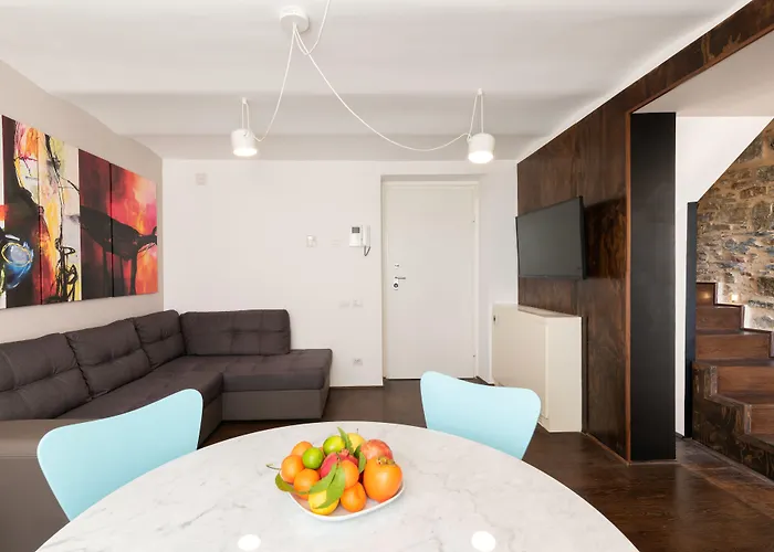 Apartment Roommo Fortezza Florence