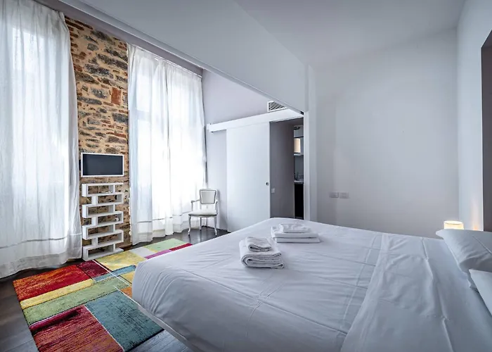 Roommo Fortezza Apartment Florence